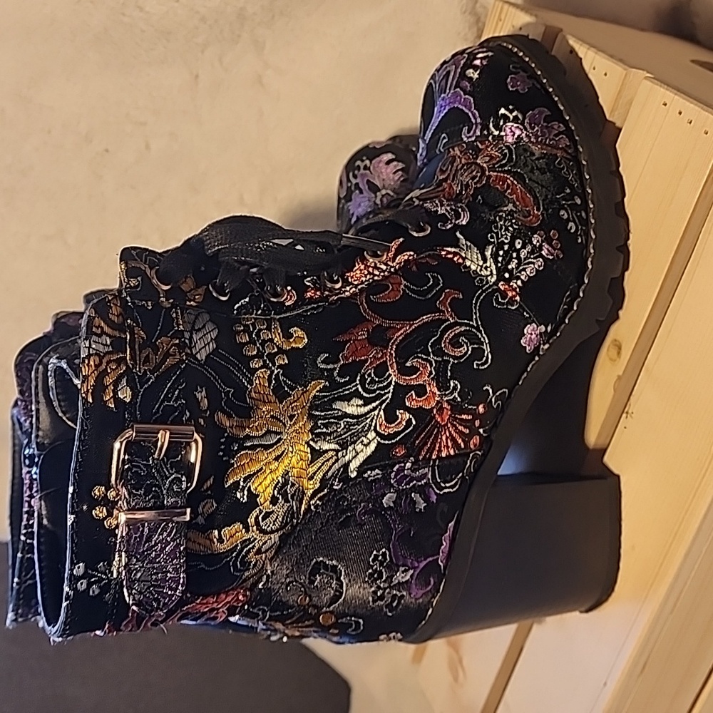 Diba Carryn Black Colorful Floral  Embroidery Heeled Boots - 8.5 - Picture 3 of 5
